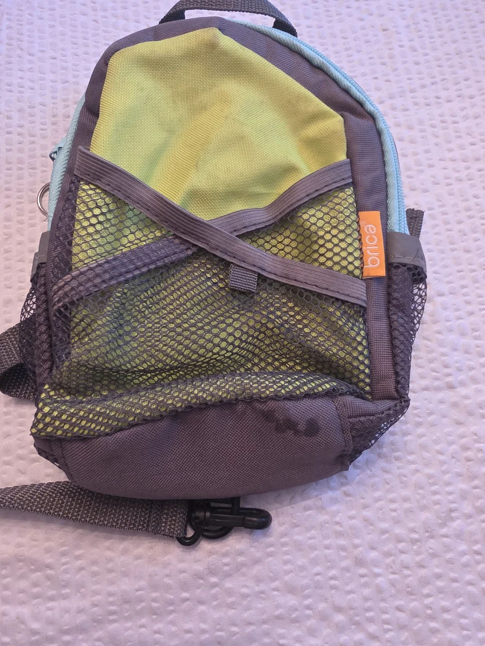 Munchkin Brica By-My-Side safety harness toddler backpack